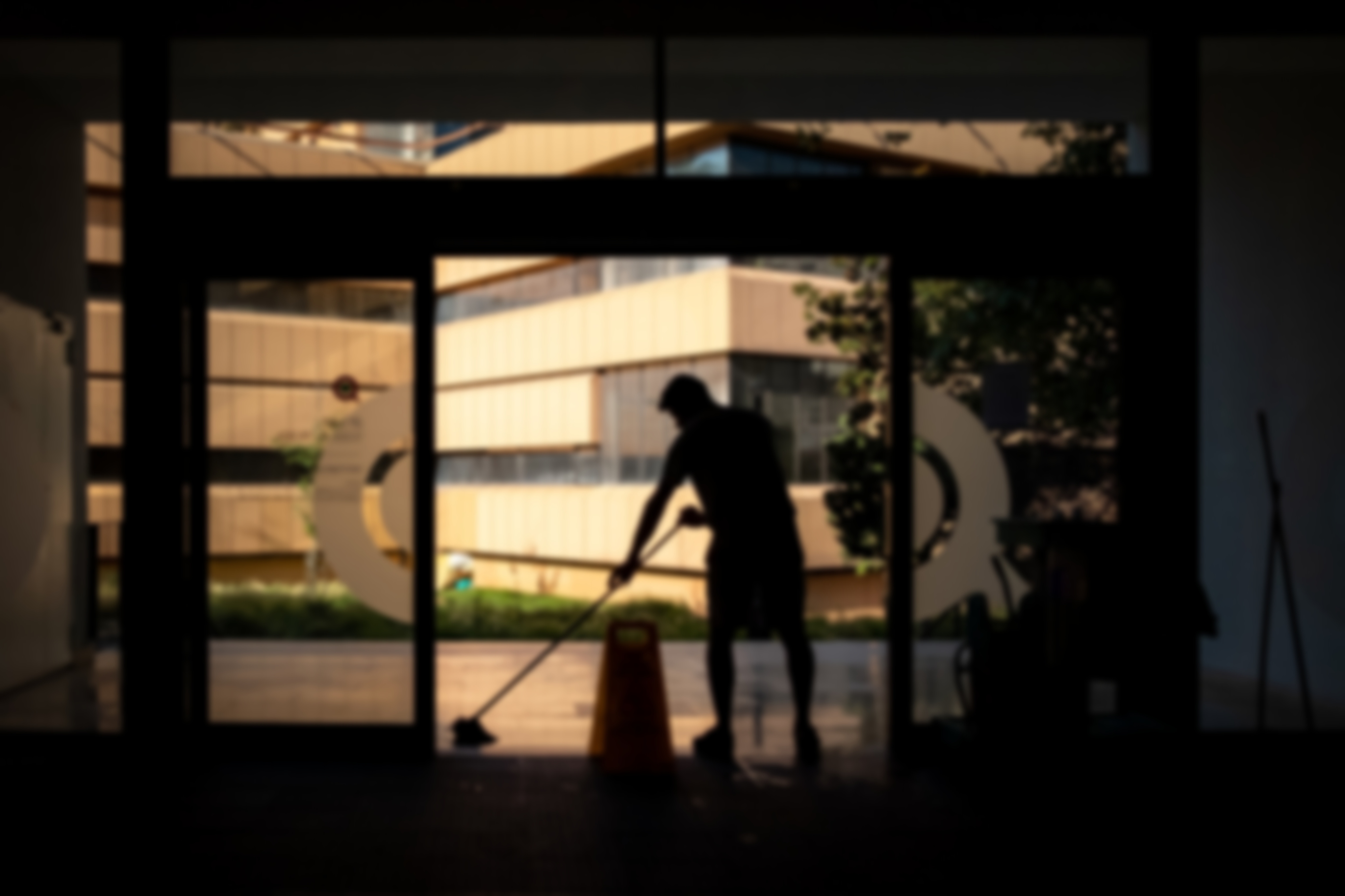 service-image